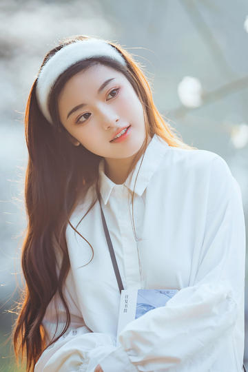 动漫美女强行被吸乳羞羞